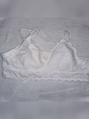 White Lace Bralette with Delicate Trim - Women Intimates & Sleepwear